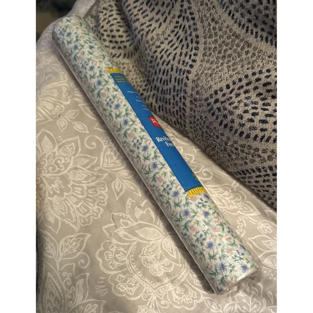 NIP Vintage ROLL Of Rubbermaid Villa Flora SHELF LINER/PAPER - 1990's  Pink Blue